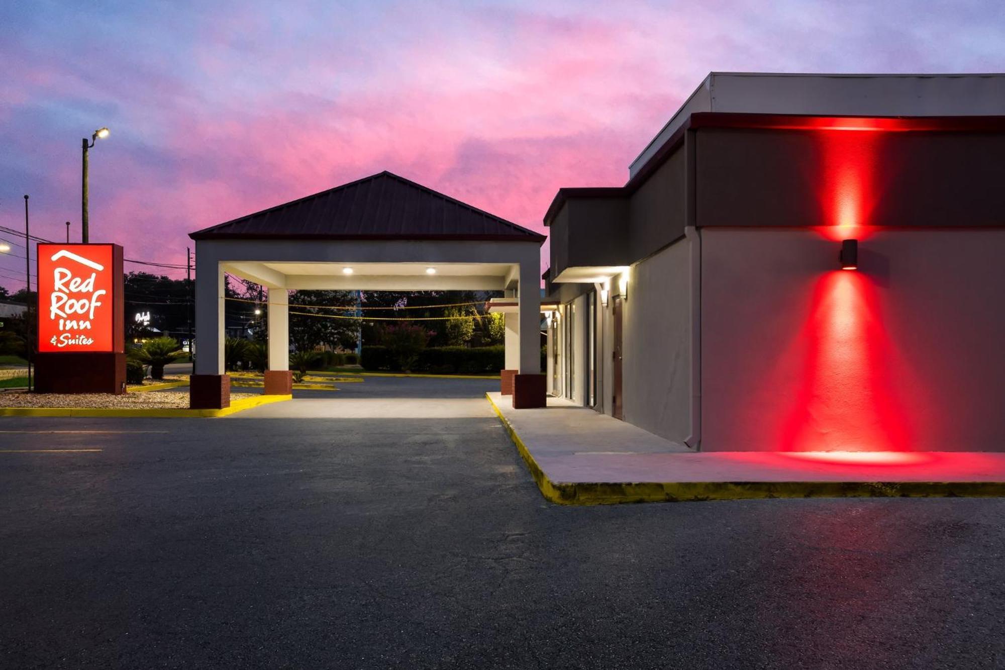 Red Roof Inn & Suites Statesboro - University Εξωτερικό φωτογραφία