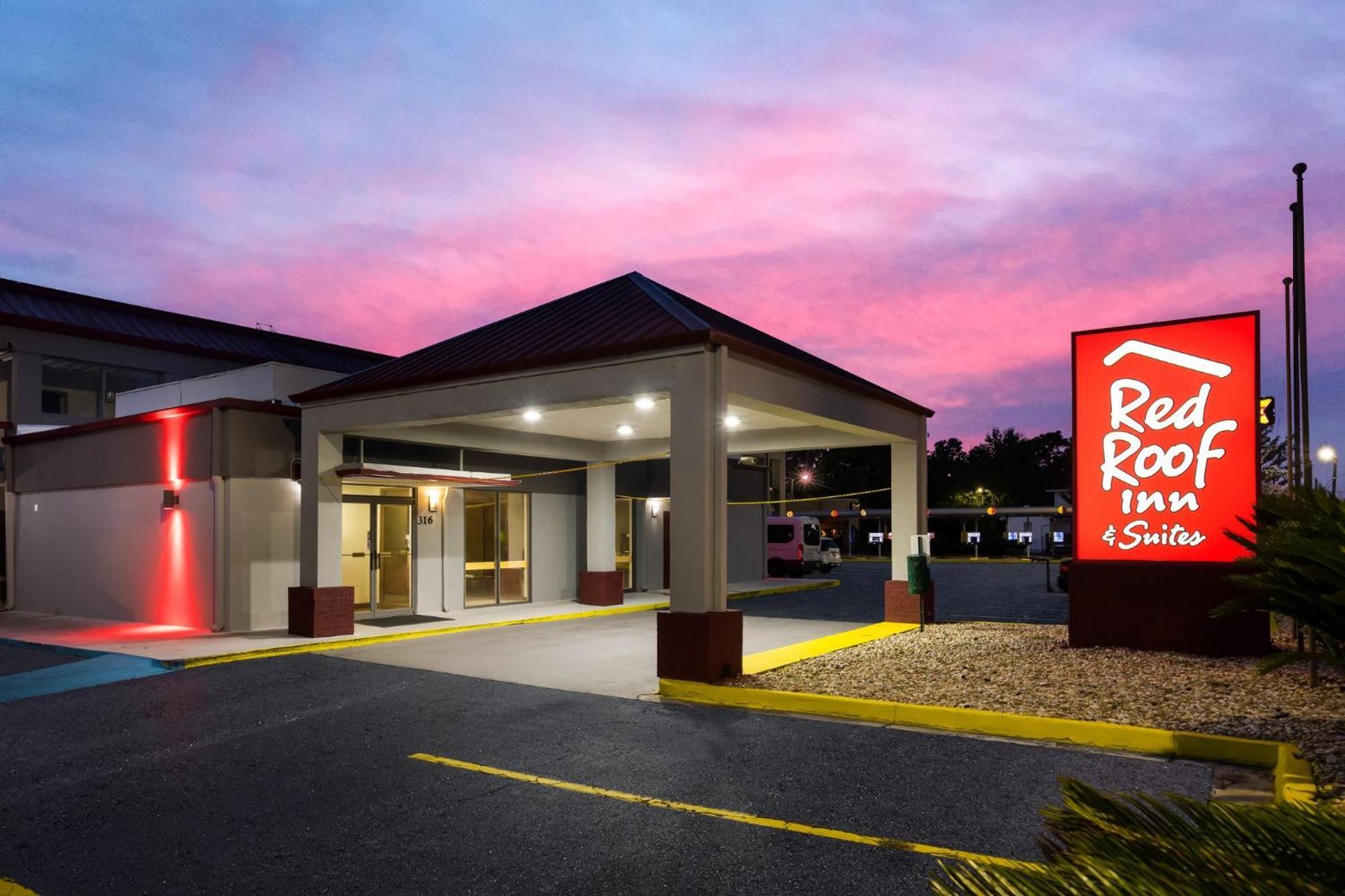 Red Roof Inn & Suites Statesboro - University Εξωτερικό φωτογραφία