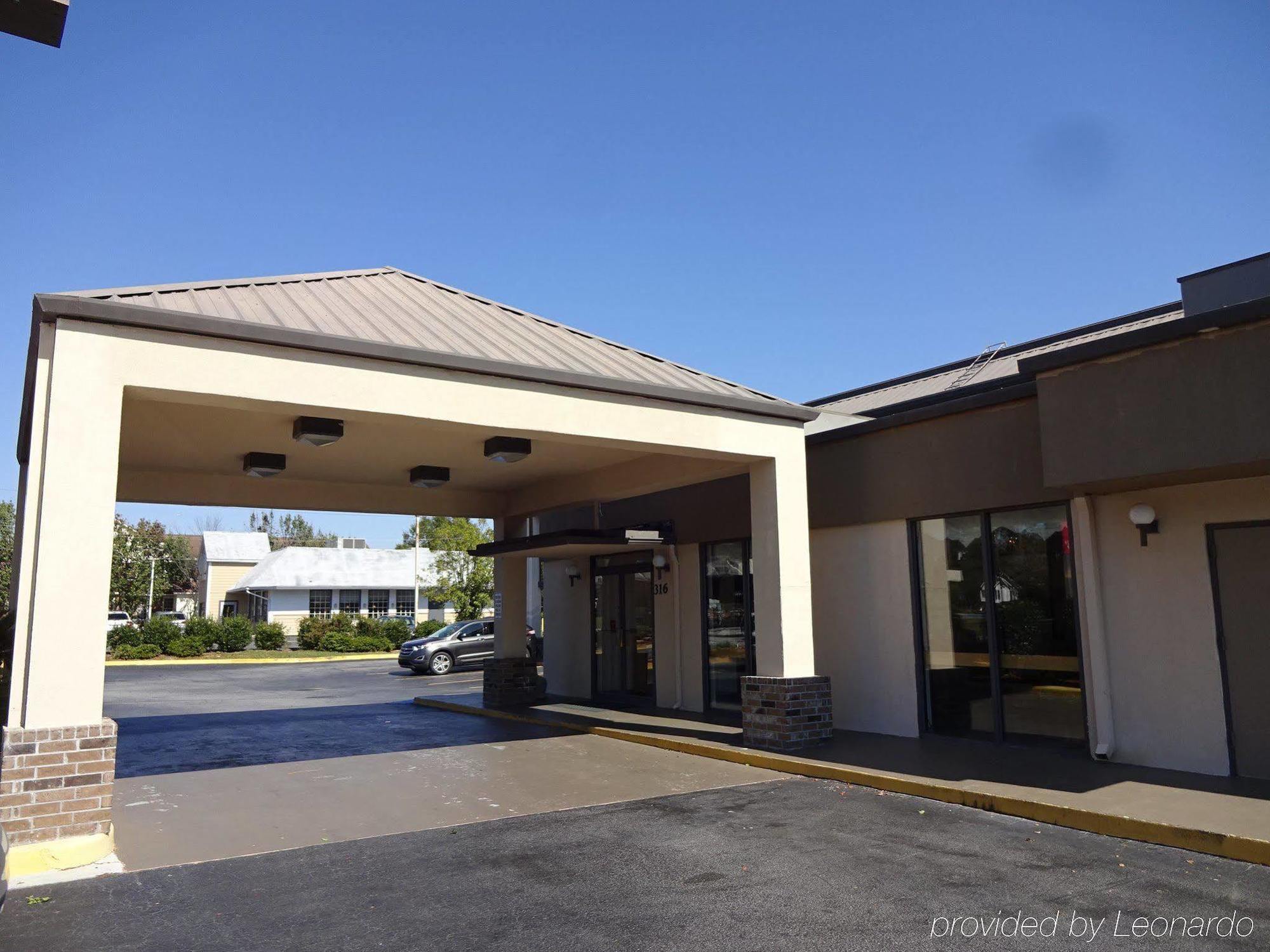 Red Roof Inn & Suites Statesboro - University Εξωτερικό φωτογραφία